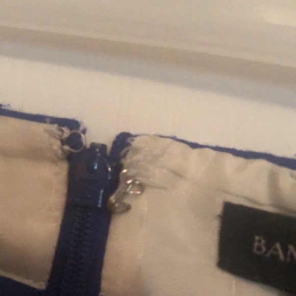 Banana republic. Ladies size 0 pencil skirt - Picture 9 of 9